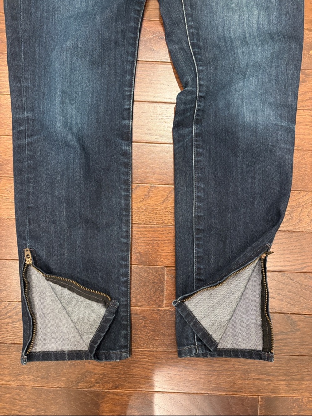 Uniqlo High Rise Skinny Side Hip Zipper and Ankle Zip Jeans Dark Wash Size 26 - Picture 7 of 14